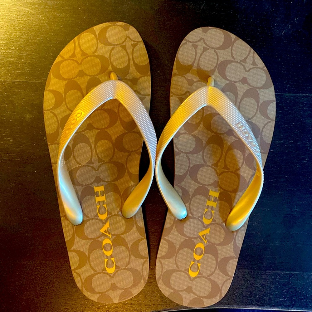 Coach 7B Flip Flop Thong Sandal, NWOT